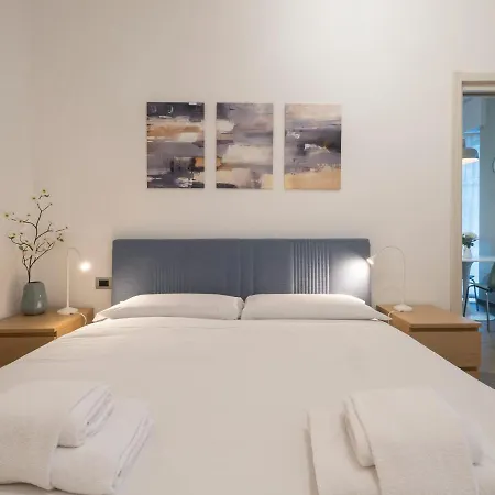 Apartman I Host - Montesuello 9 Milánó