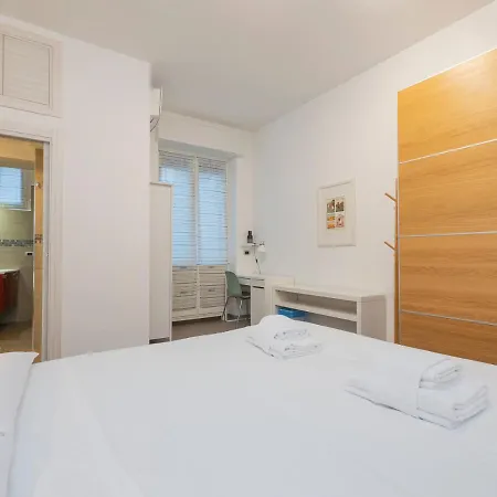 Apartman I Host - Montesuello 9